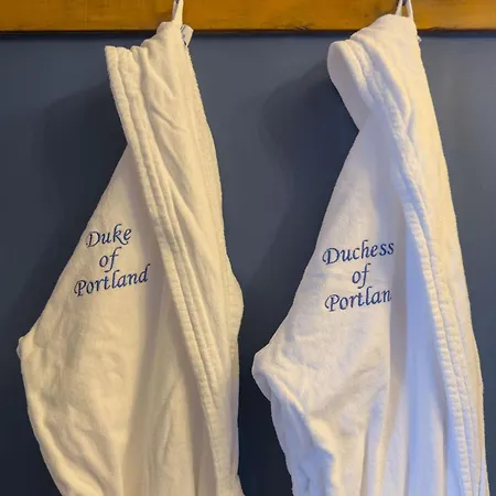 Nyaraló Duke Of Portland Boathouse On The Shore Of Ullswater Ideal For A Romantic Break