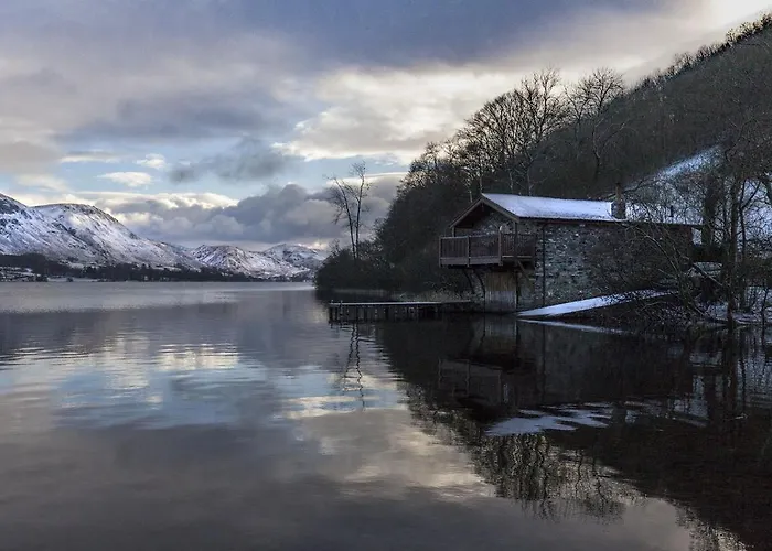 Duke Of Portland Boathouse On The Shore Of Ullswater Ideal For A Romantic Break *