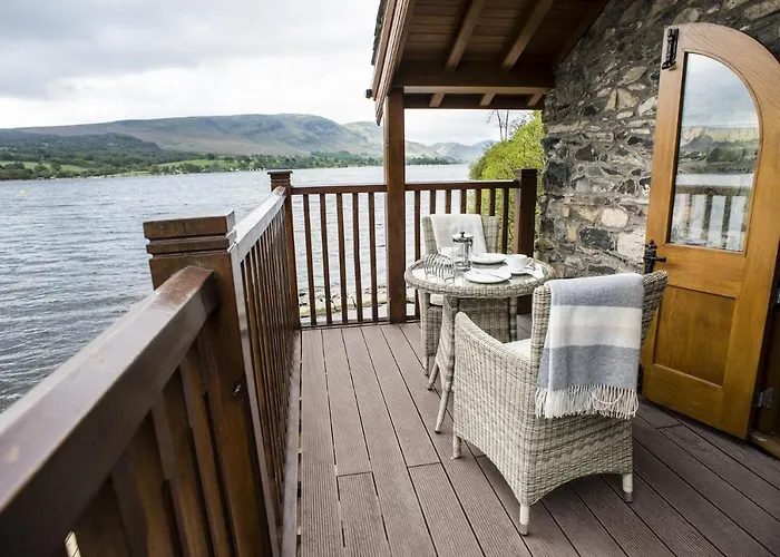 Duke Of Portland Boathouse On The Shore Of Ullswater Ideal For A Romantic Break *