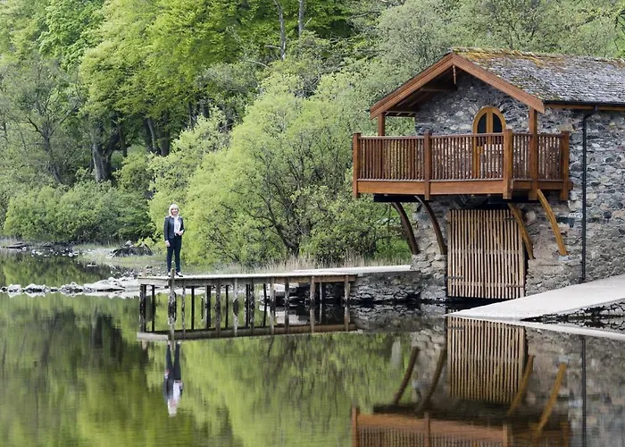 Duke Of Portland Boathouse On The Shore Of Ullswater Ideal For A Romantic Break 펜션