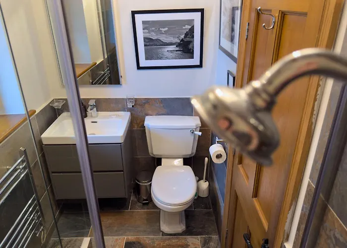 Vakantiehuis Duke Of Portland Boathouse On The Shore Of Ullswater Ideal For A Romantic Break Pooley Bridge