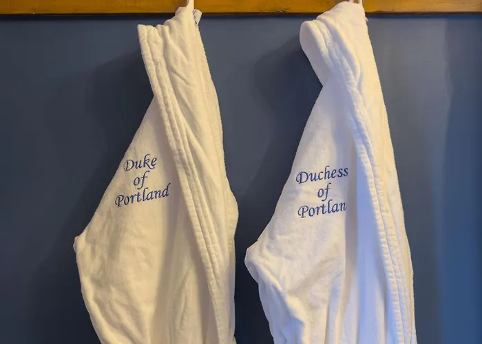 Vakantiehuis Duke Of Portland Boathouse On The Shore Of Ullswater Ideal For A Romantic Break