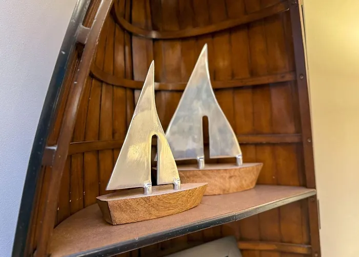 Duke Of Portland Boathouse On The Shore Of Ullswater Ideal For A Romantic Break Vakantiehuis *