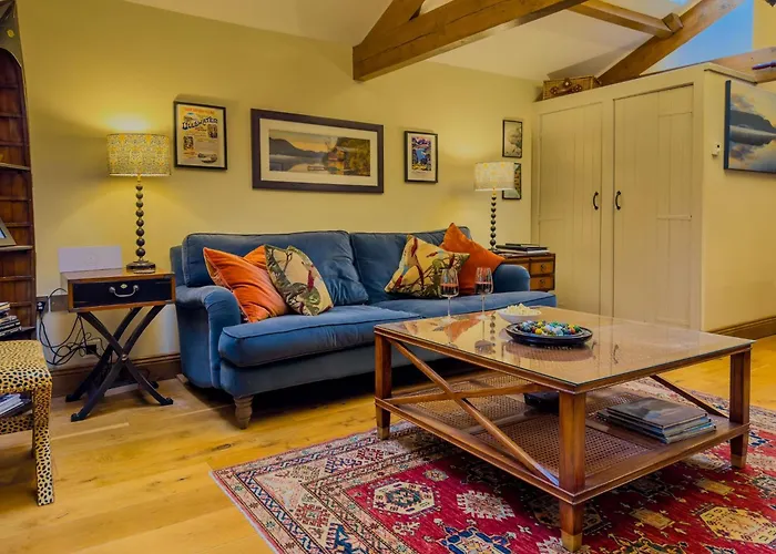 Duke Of Portland Boathouse On The Shore Of Ullswater Ideal For A Romantic Break 풀리 브리지