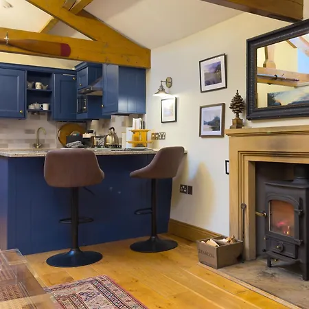 Hébergement de vacances Duke Of Portland Boathouse On The Shore Of Ullswater Ideal For A Romantic Break Pooley Bridge